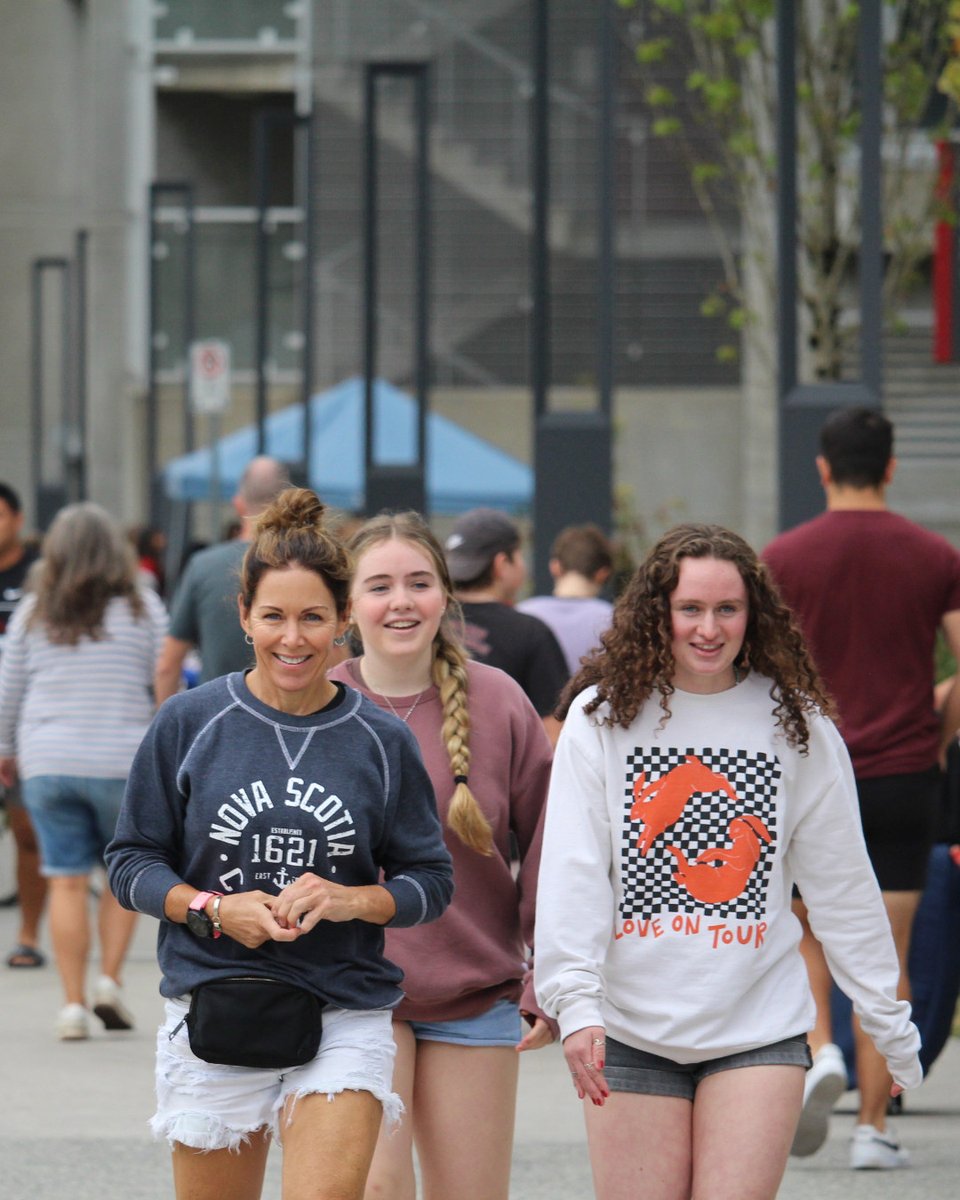 Happy Thanksgiving long weekend to our amazing community! 🦃 We hope you spend this weekend with loved ones and get your much-needed rest and relaxation. 

What are you feeling thankful for this year?

Share with us in the comments! 🙏
#Thanksgiving2024 #Gratitude #Thankful