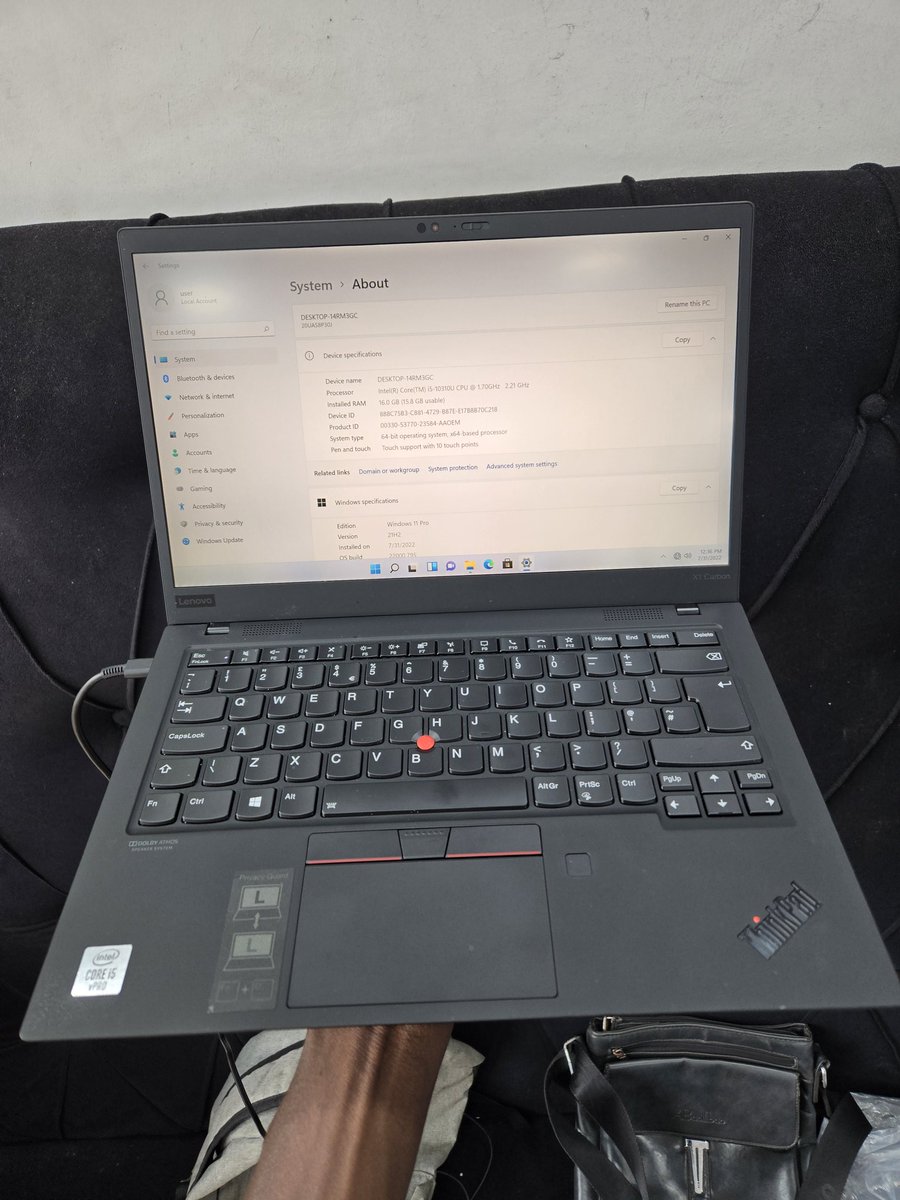 Ojooladapo10's tweet image. 🇺🇸 Lenovo ThinkPad X1 Carbon Gen 8
14" 2k QHD display
Intel Core i5-10610U (10th Gen) (up to 4.9 GHz)
16 GB RAM
256GB SSD
Facial Recognition scanner
Fingerprint scanner
Backlit keyboard
Carbon Fibre weave back
Price: ₦500,000