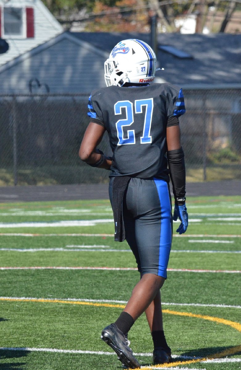 52 tt 2 sacks 10 TFL 2 FORCED FUMBLE 1 FUMBLE RECOVERY AND A BLOCKED FEILD GOAL throughout 7 games
<a href="/coach_hutchins/">Al-majid Hutchins</a> <a href="/hs_mercer/">Mercer County HS Football Recruits</a> 
#juniorszn #OTD #newjersey