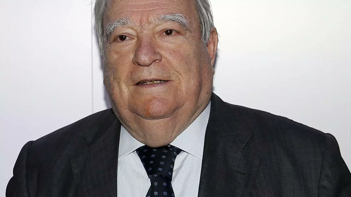 Despedimos a Don Luis Ángel de la Viuda, gran periodista y directivo de radio y sobre todo recordado por esa joya radiofónica que era "La Tertulia de García-Juez" con Ortuño, Carandell, <a href="/anarosaq/">Ana Rosa Quintana</a>, Vizcaíno-Casas, Pumares... en Antena 3 y en <a href="/Radio_Voz/">RadioVoz</a>  #VivaLaRadioSIEMPRE