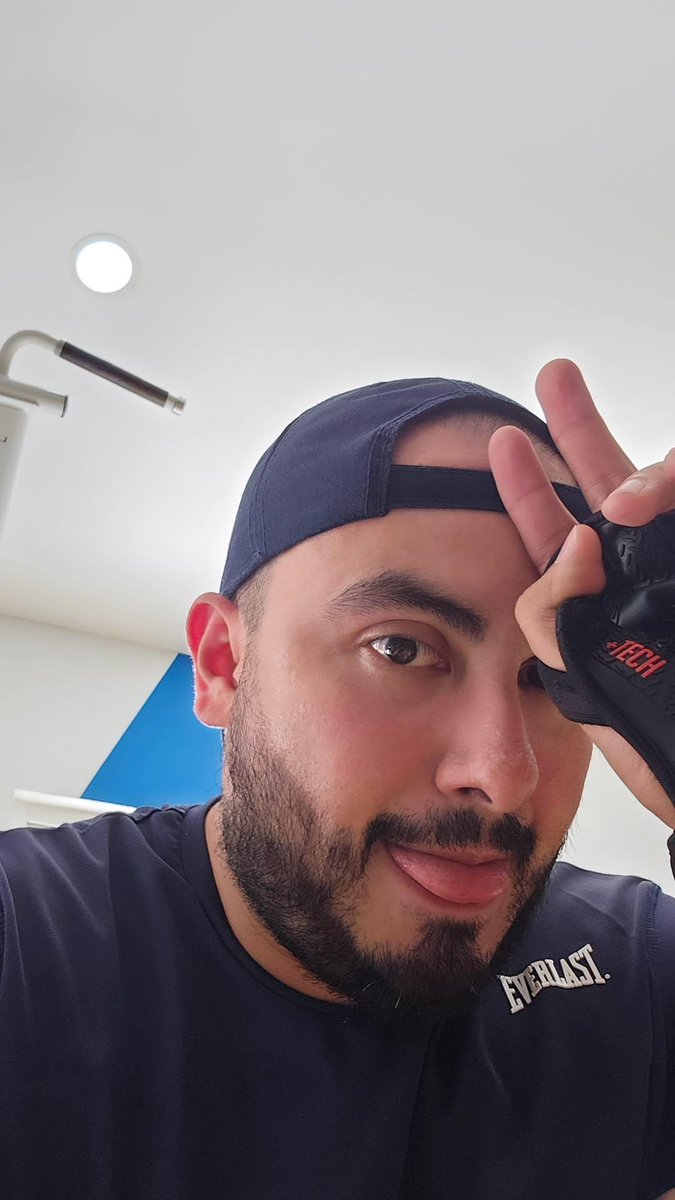 💪🏻✨️🤍
Feliz inicio de semana!