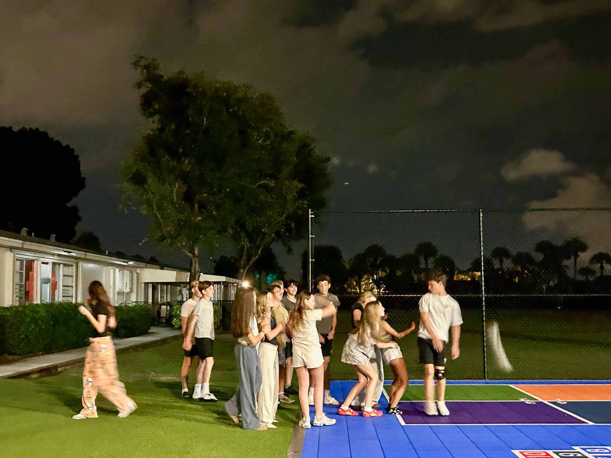 UnityDelray's tweet image. 🌙🎤 Game on, lights down, music up! Our 8th graders took over the campus for their “almost” sleepover, packed with karaoke, manhunt, video games, dancing, and late-night fun. 💙
Here’s to the Class of 2026 making memories that will last way past bedtime! 🎓✨
#UnitySchoolFL