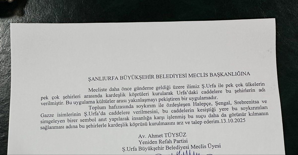 Soykırım utancını daha da görünür kılmak için toplum hafızasında soykırım ile özdeşleşen Halepçe,Şengal, Srebrenitsa ve Gazze’nin adını Urfa’da caddelere verilmesi, soykırımı simgeleyen birer sembol anıt yapılması için meclise önerge verdim.