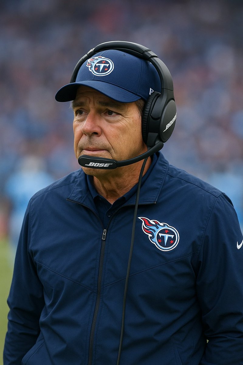 matthewmeade__'s tweet photo. Only one man can save the Titans https://t.co/ZK7BCcixuc