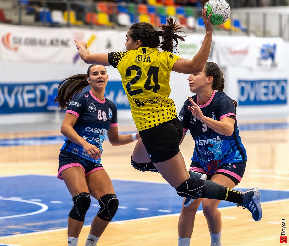 #DHOro #DHOF #DHOroFem #Balonmano #Asturias #Oviedo
.
<a href="/LobasOviedoBF/">Lobas Global Atac Oviedo</a> vs <a href="/cbptodelcarmen/">Lanzarote Puerto del Carmen</a>
.
3/5