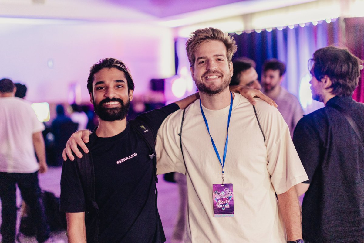 AWS_1O's tweet image. Miami is always the best. Loved seeing everyone again. As always I need to go to more majors