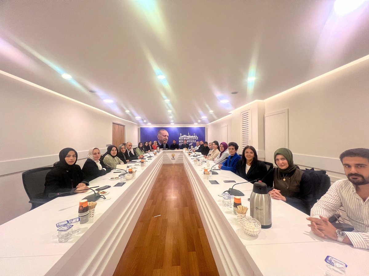 1. Bölge İstihdam Komisyonu Başkanlarımızın katılımıyla İstihdam Komisyon toplantımızı gerçekleştirdik.
Toplantımızın hayırlara vesile olmasını diliyoruz.

#BizimÜsküdar