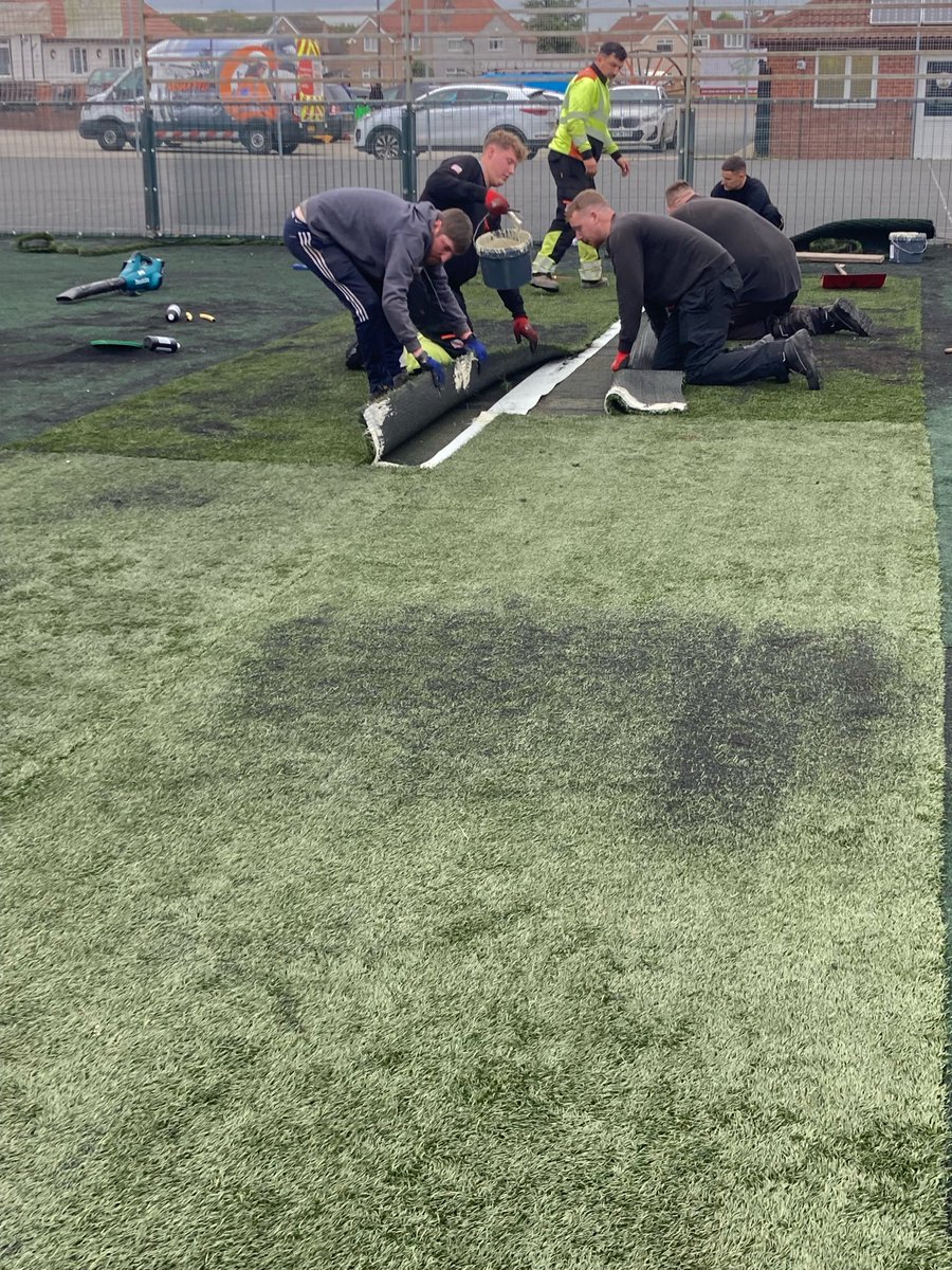 HCIFC's tweet photo. Big shout out, and thanks to the guys from @CadentGasLtd for sending some volunteers down on Friday last week, they carried out numerous jobs, including urgent repairs to 3G. https://t.co/1zWfk2ZnP8