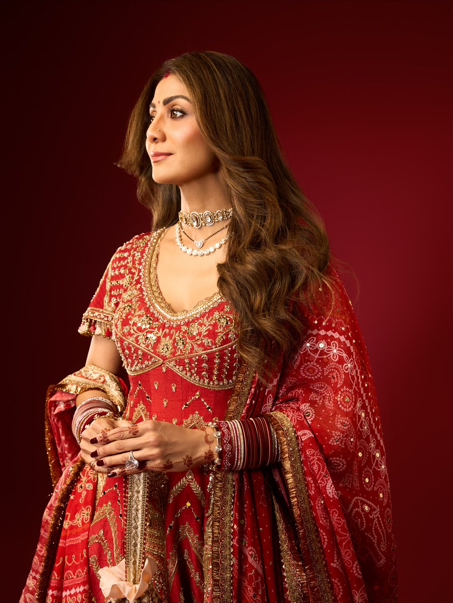 Weekendvibes_'s tweet image. Shilpa Shetty ✨♥️

#Shilpa #ShilpaShetty