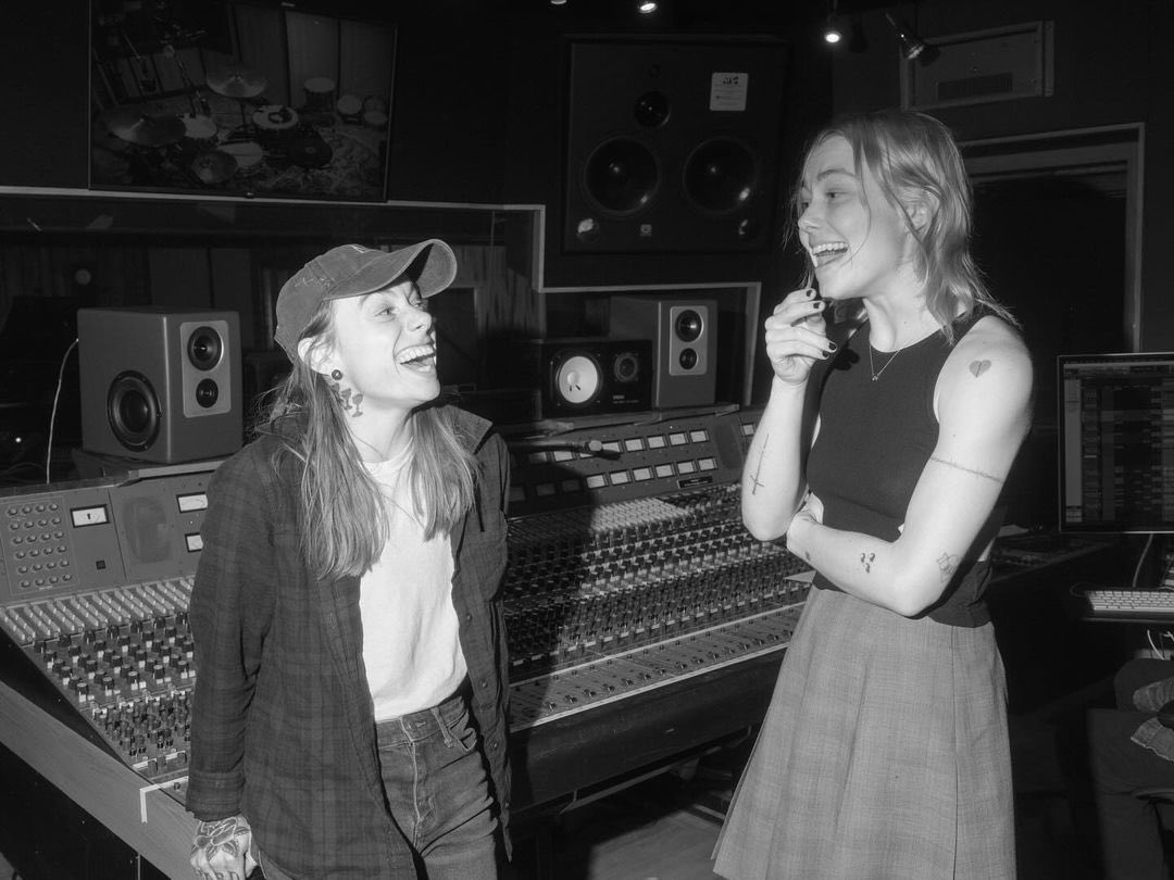 boygeniussource's tweet image. Happy Birthday to ‘the rest’ by boygenius which came out two years ago today 🥹🎂🩵