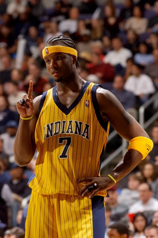WickCarlwyle's tweet photo. Happy Birthday to this DAWG @jermaineoneal 💙💛 #JO7 https://t.co/HQYTQcAdgs