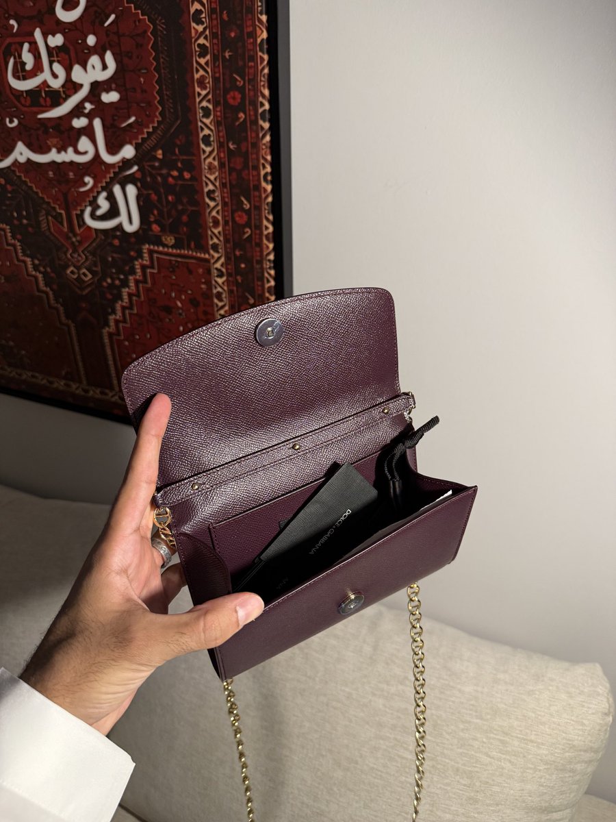 F_Brand0's tweet photo. DLOCE &amp; GABBANA 

3290 sr 
قطعه وحده بالخصم 🔥😍 https://t.co/JffBGEMr58
