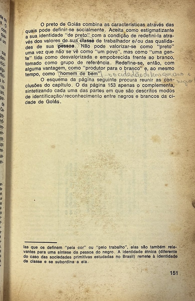 venanciovinii's tweet photo. Simplesmente encantado com o livro “Peões, pretos e congos: trabalho e identidade étnica em Goiás”, de Carlos Rodrigues Brandão. Deveria ser leitura obrigatória nos cursos de Relações Raciais. Um trabalho primoroso sobre ser negro para além do litoral, centrado no sertão! https://t.co/m7NkPz3hDZ