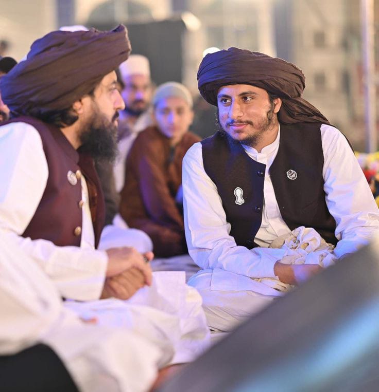 jokkeerrr2's tweet image. Emergency Trend 🚨
جس کی نظر سے یہ ٹویٹ گزرے اگنور مت کرے ریٹویٹ کرکے اس ٹرینڈ کو اپنی زمداری سمجھ کر جوائن کریں

#WhereIsSaadRizvi