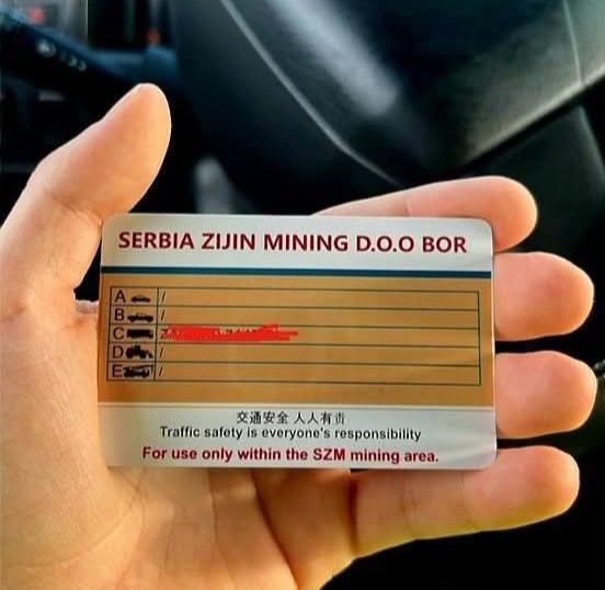 javnirizik's tweet photo. 🤔 Da li je ovo po zakonu
@policijasrbije ?
🤔 Šta kaže najbolji student prava @avucic ?
#zijin #zobs #traffic #roadsafety #sns #vučić #mup #Bor #Srbija https://t.co/SL6wlRuZuk