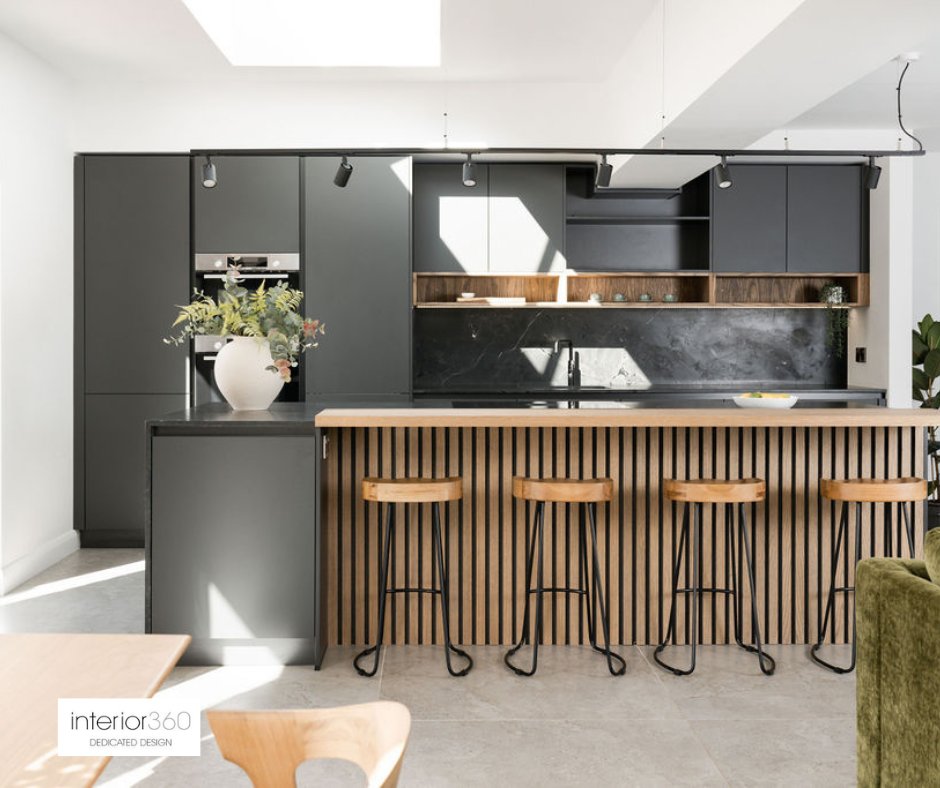 Interior360L's tweet image. The kitchen is no longer just a place to cook — it’s where design, lifestyle, and emotion meet.
We craft kitchens that blend function with soul, and elegance with everyday living.
#InteriorDesignStudio #ModernKitchens #DesignWithoutLimits #KitchenDesign