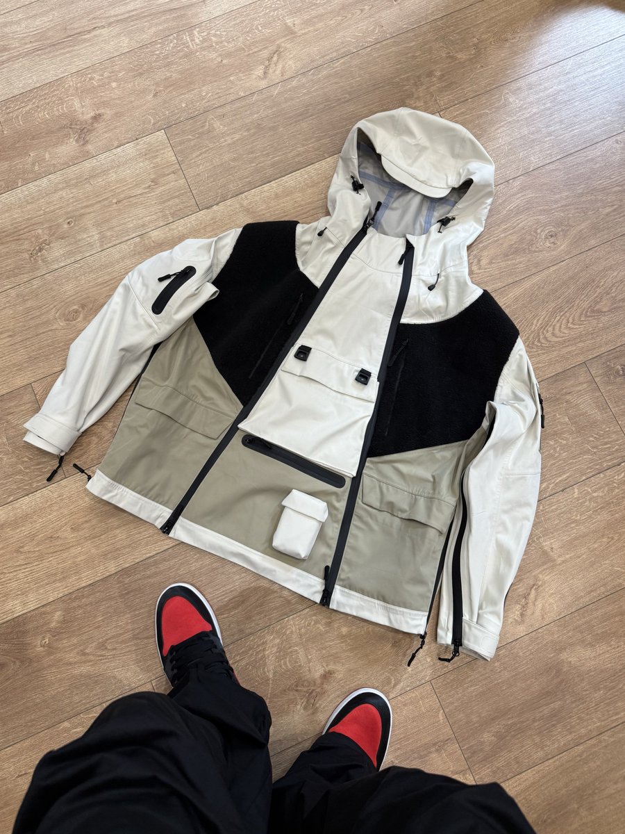 Du coup il l’a sort tout seul, technique comme une arcteryx mais 2x moins chère