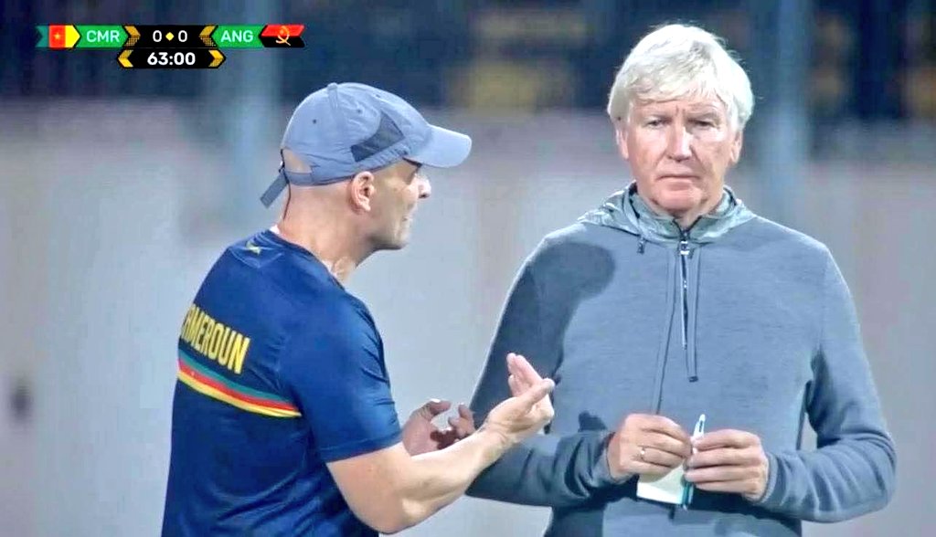 Griffe2Foot's tweet photo. Le Bilan de Marc Brys face aux nations les mieux classées du groupe des Lions Indomptables:
Cameroun 4-1 Cap-Vert ✅
Angola 1-1 Cameroun 🤝🏿
Cap-Vert 1-0 Cameroun ❌
Cameroun 0-0 Angola 🤝🏿 https://t.co/Q6bybaCKKC