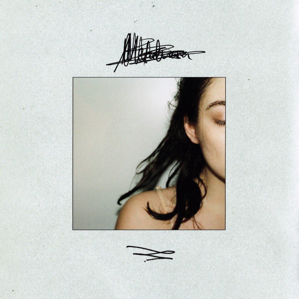 .@Lorde’s Melodrama has been certified GOLD in Italy.

The album has now achieved this feat in ten countries.