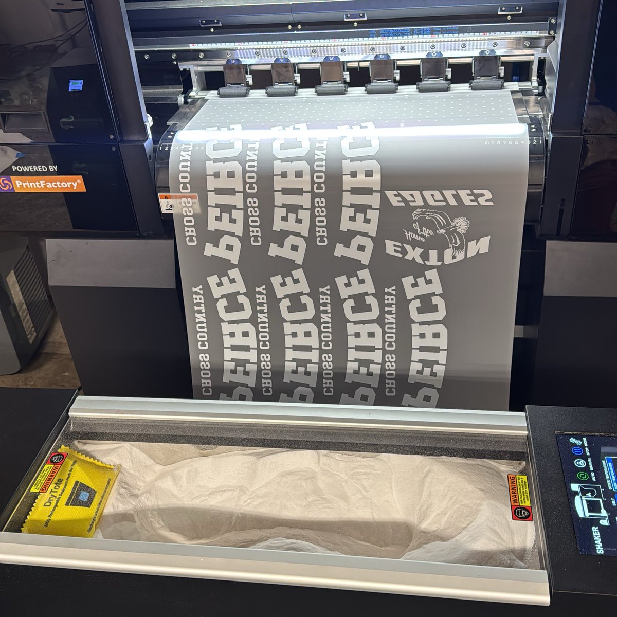 thin_threads's tweet image. Printing everyday for our customers whether an online store we have for a customer or whole sale transfers. We get customers taken day in and day out for all the products they need!! #thinlinethreads #explorepage #viral #familyowned
