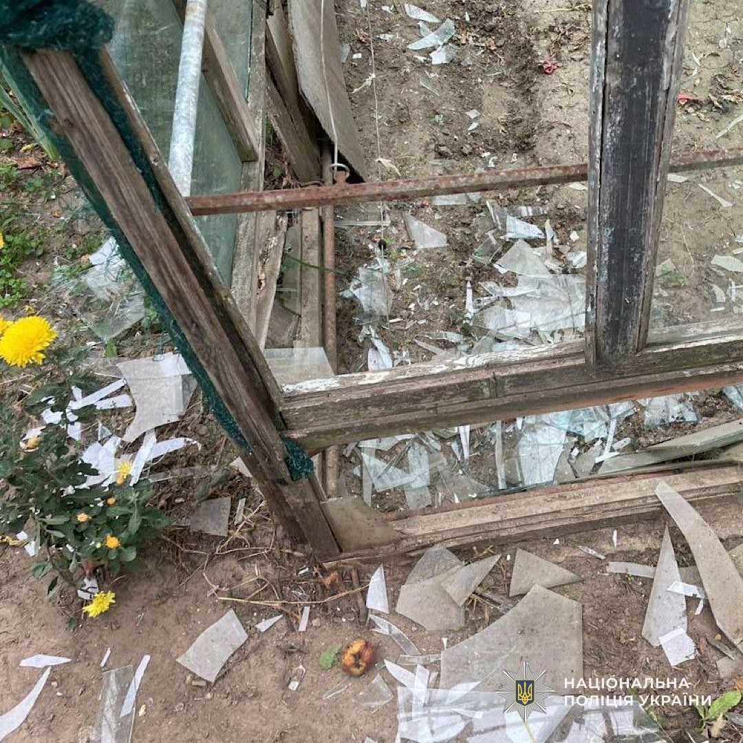 GUNP_Dnipro's tweet image. Ворог продовжує бити по прифронтових громадах Нікопольського району: на місцях працюють слідчо-оперативні групи поліції
Джерело: dp.npu.gov.ua/news/voroh-pro…
@34_tv
@news112ua
@istv
#Поліція_на_війні #Дніпро #новини