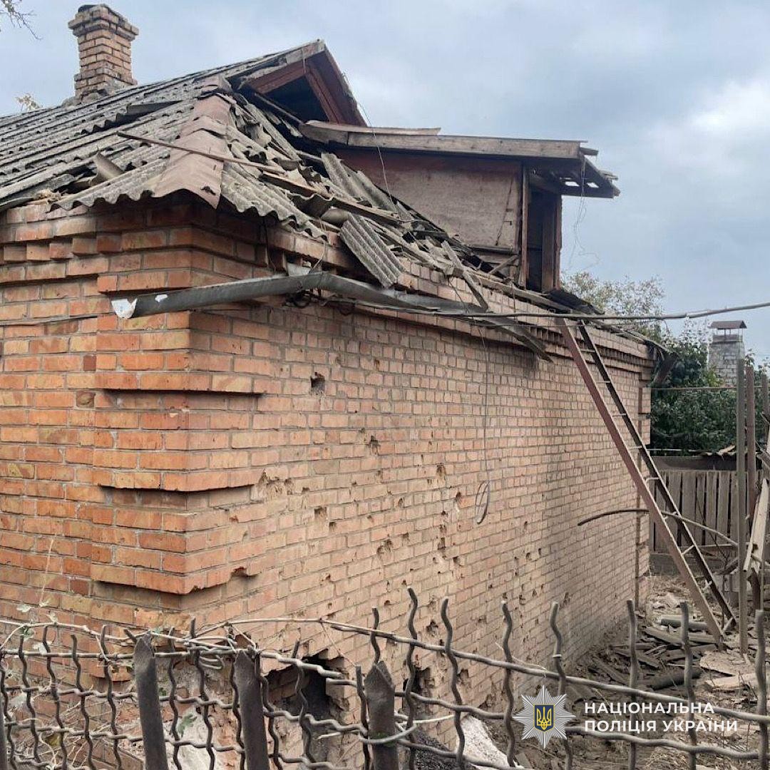 GUNP_Dnipro's tweet image. Ворог продовжує бити по прифронтових громадах Нікопольського району: на місцях працюють слідчо-оперативні групи поліції
Джерело: dp.npu.gov.ua/news/voroh-pro…
@34_tv
@news112ua
@istv
#Поліція_на_війні #Дніпро #новини