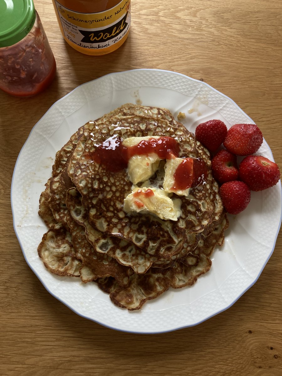 you should be able to cook banger meals.

have a couple of really tasty, healthy meals to cook
and eat them every day.

then start exploring the world of cooking
one by one, add new recipes.

you become a good chef
and eating healthy is easy as fuck.

if you can't cook, you're