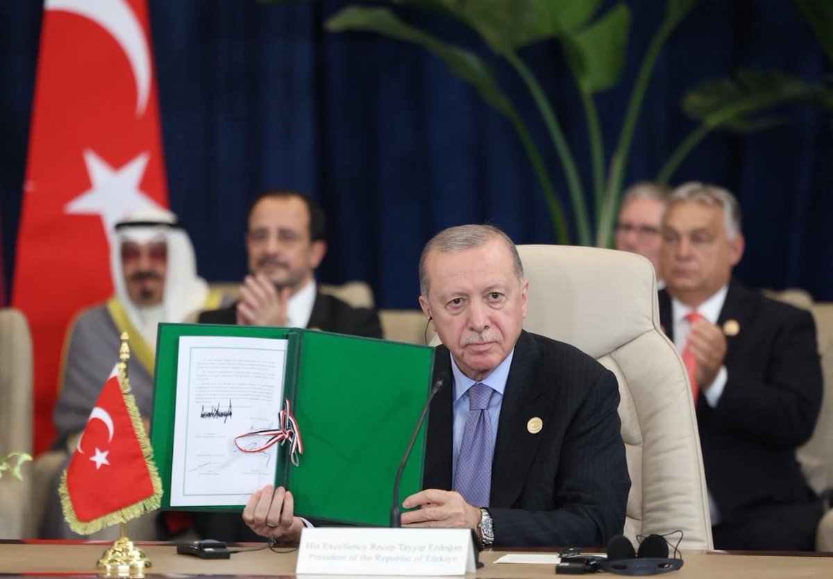 Taner HAMİDİ (@hamiditaner) on Twitter photo “Bugün Mısır’da imzalanan İsrail-Filistin ateşkes anlaşmasında Türkiye Cumhuriyeti Cumhurbaşkanı Sayın Recep Tayyip Erdoğan’ın üstün gayretleri ve kararlı diplomatik çabaları büyük bir rol oynamıştır. Mazlumların sesi olan, adaletin ve barışın yanında duran Sayın “Bugün Mısır’da imzalanan İsrail-Filistin ateşkes anlaşmasında Türkiye Cumhuriyeti Cumhurbaşkanı Sayın Recep Tayyip Erdoğan’ın üstün gayretleri ve kararlı diplomatik çabaları büyük bir rol oynamıştır. Mazlumların sesi olan, adaletin ve barışın yanında duran Sayın