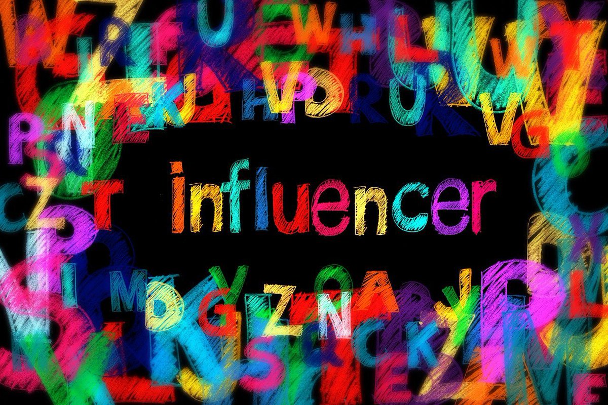 USDataCorp's tweet image. Just like with micro-influencers, sometimes 500 passionate followers are more powerful than 50,000 passive ones. Nano-influencers = niche authority. Think about it. #usdata #knowledgeispower
