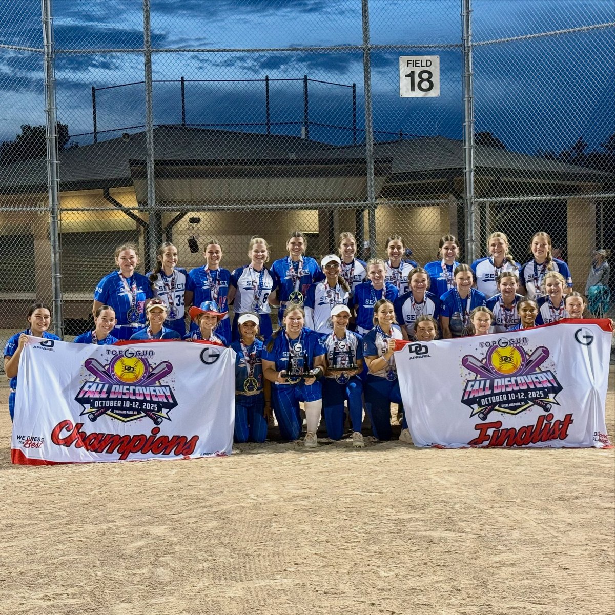 Congratulations to Select Fastpitch Zagozda on their championship finish and Select Fastpitch Jones/Carr on their runner up finish in the 16u division of the Top Gun Fall Discovery!