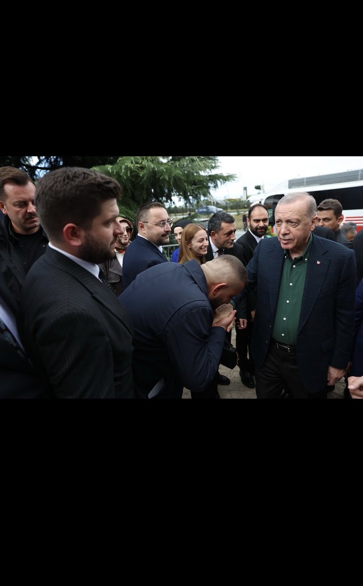 OkanKUK2's tweet photo. Liderimizin elinden öpmek nasip oldu…Duruşumuz da vefamız da onunla.
Yedi cıhanın yıkamadığı LİDERİMİZ
@RTErdogan 
@AKGenclikGM 
@AKGenclikRize 
#mazlumunsesi 
#dünyalideri https://t.co/hJnJ8tBagU