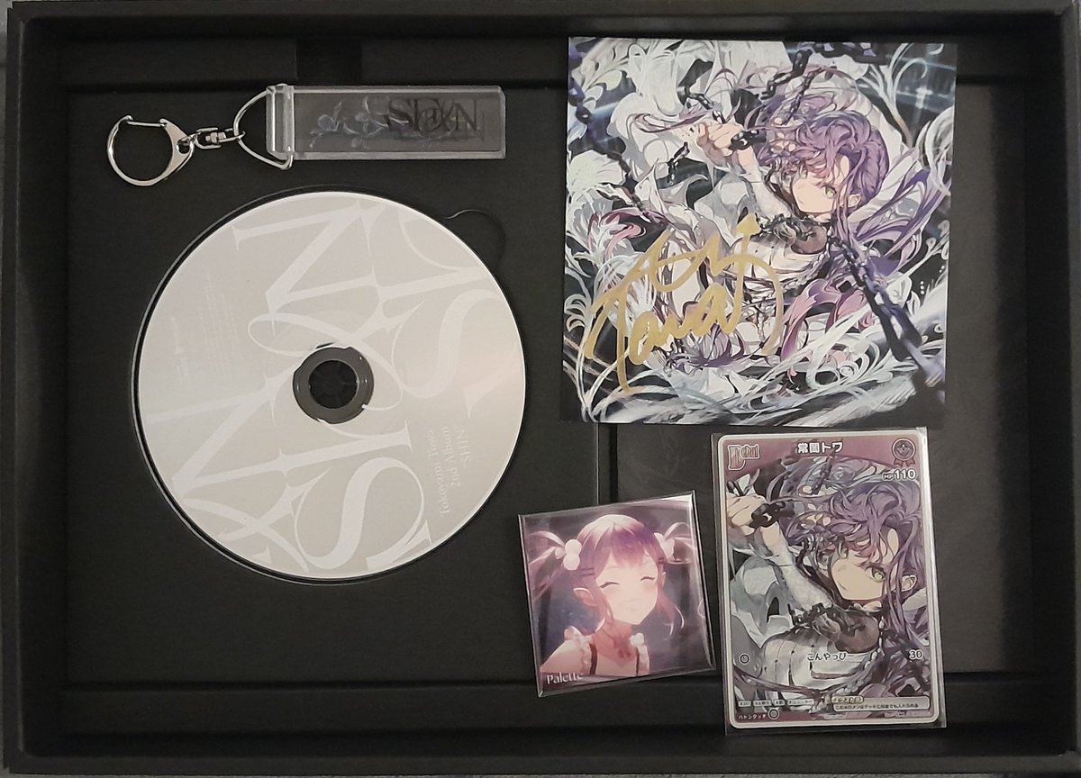 thrud_ygo's tweet image. #常闇トワ2nd
#常闇眷属
Towa-san 2nd Album SHIN limited edition arrived today!! It's really beautiful!!!
The card's holographic effect in the artwork is on the chains, it looks amazing!!
👾💜
Soon 2nd Live Shinier!! Can't wait for it!!!!