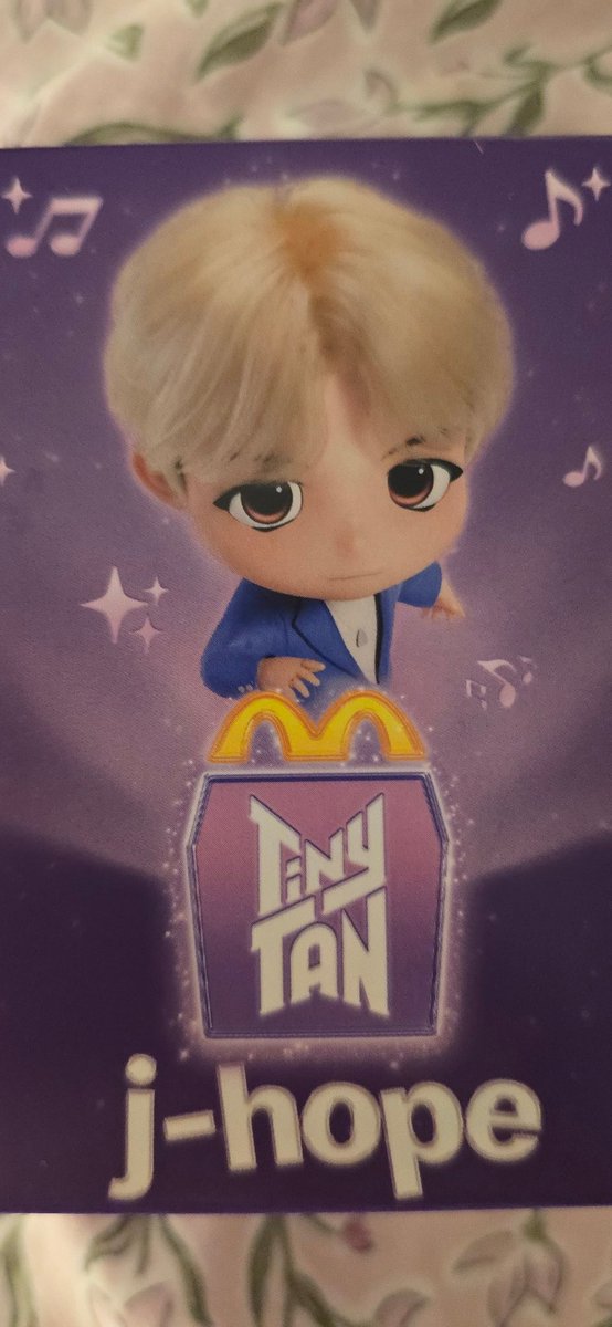 Locascoto77's tweet photo. Intercambio Tiny Tan de McDonald's. Sólo España. 💜
#TinyTan #TinyTanMcDonald's #TinyTanmuñecos #BTS https://t.co/DZlC4viNVB