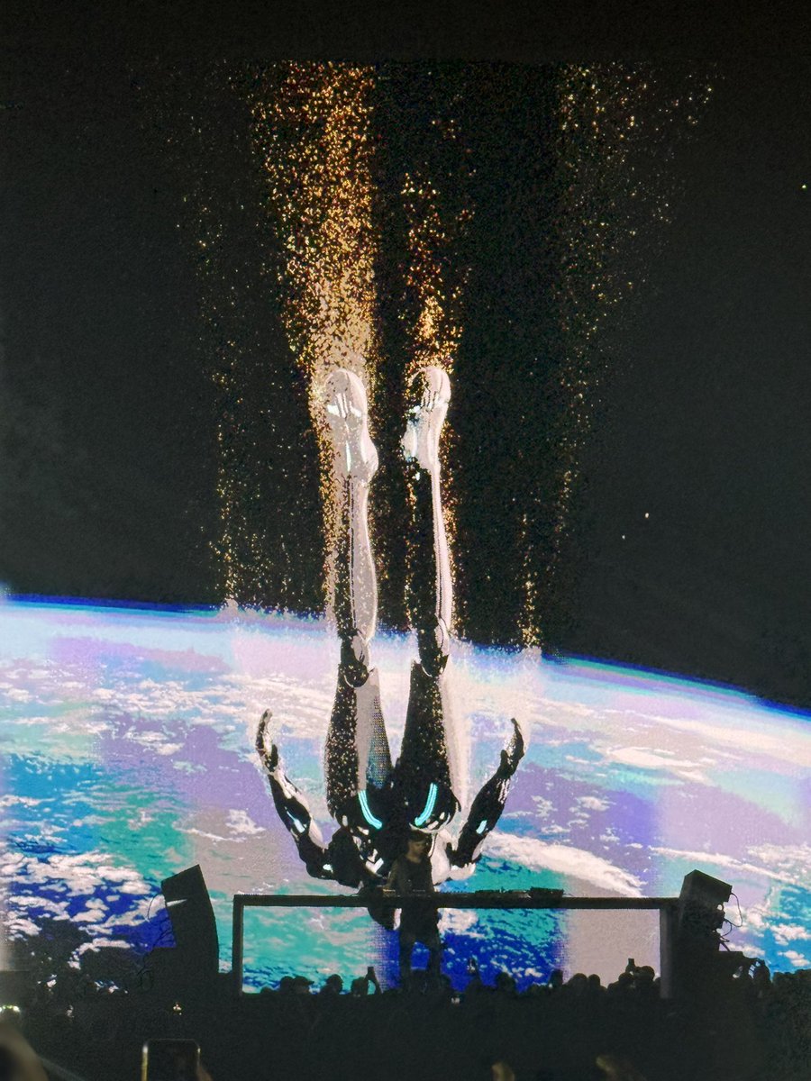 JamesLanson's tweet photo. @QuantumAlteredX It was so incredible !!!! https://t.co/7RYk0K84kb