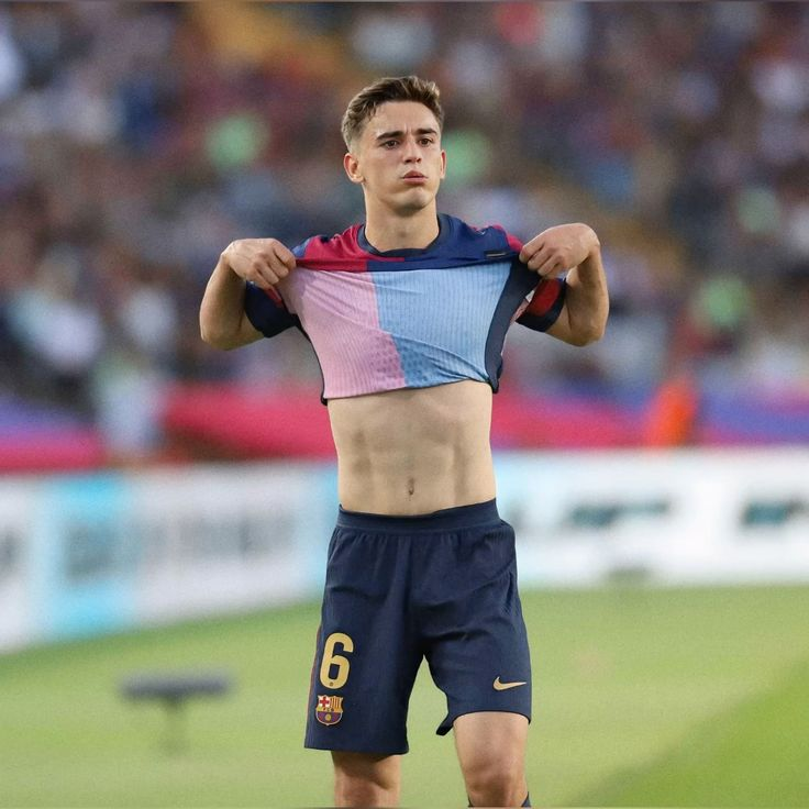 BarcaUniversal's tweet image. Luis de la Fuente: "Suffering is part of life and sports, and the good news here is that Gavi is recovering as quickly as possible, and when he recovers, he’ll be back with us."