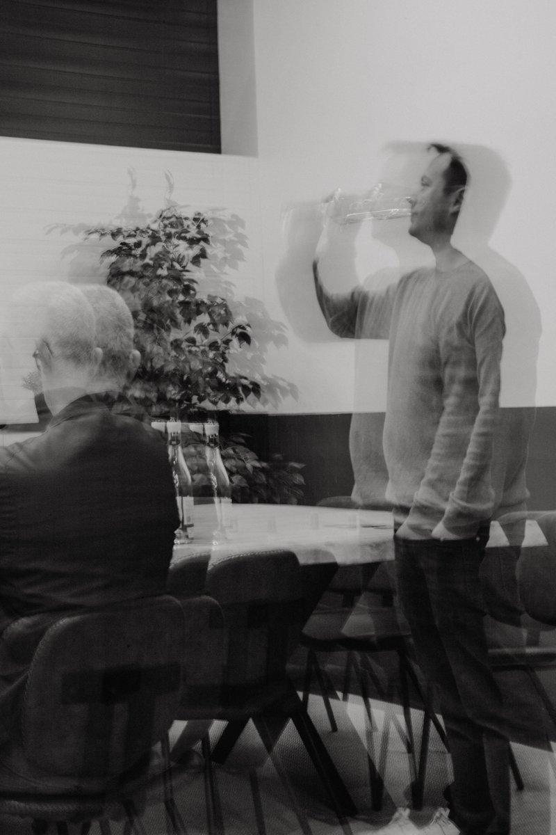 Otoño en la bodega. Hay que olerlo para entenderlo.

Cada depósito, cada rincón, tiene algo que contar.
Reserva tu visita desde nuestra web.
carchelo.com/enoturismo-vis…

#Carchelo #SierradelCarche #EnoturismoCarchelo