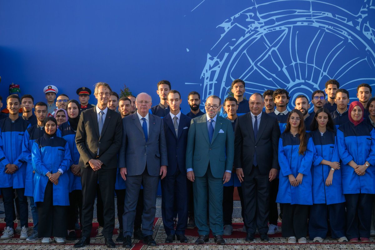 Sa Majesté le Roi Mohammed VI a présidé la cérémonie de présentation et de lancement des travaux de réalisation du complexe industriel de « moteurs d’avions » du groupe Safran ❤️🇲🇦 <a href="/SAFRAN/">Safran</a> 

#Maroc #المغرب_أولا #Morocco #Afrique #Aéronautique