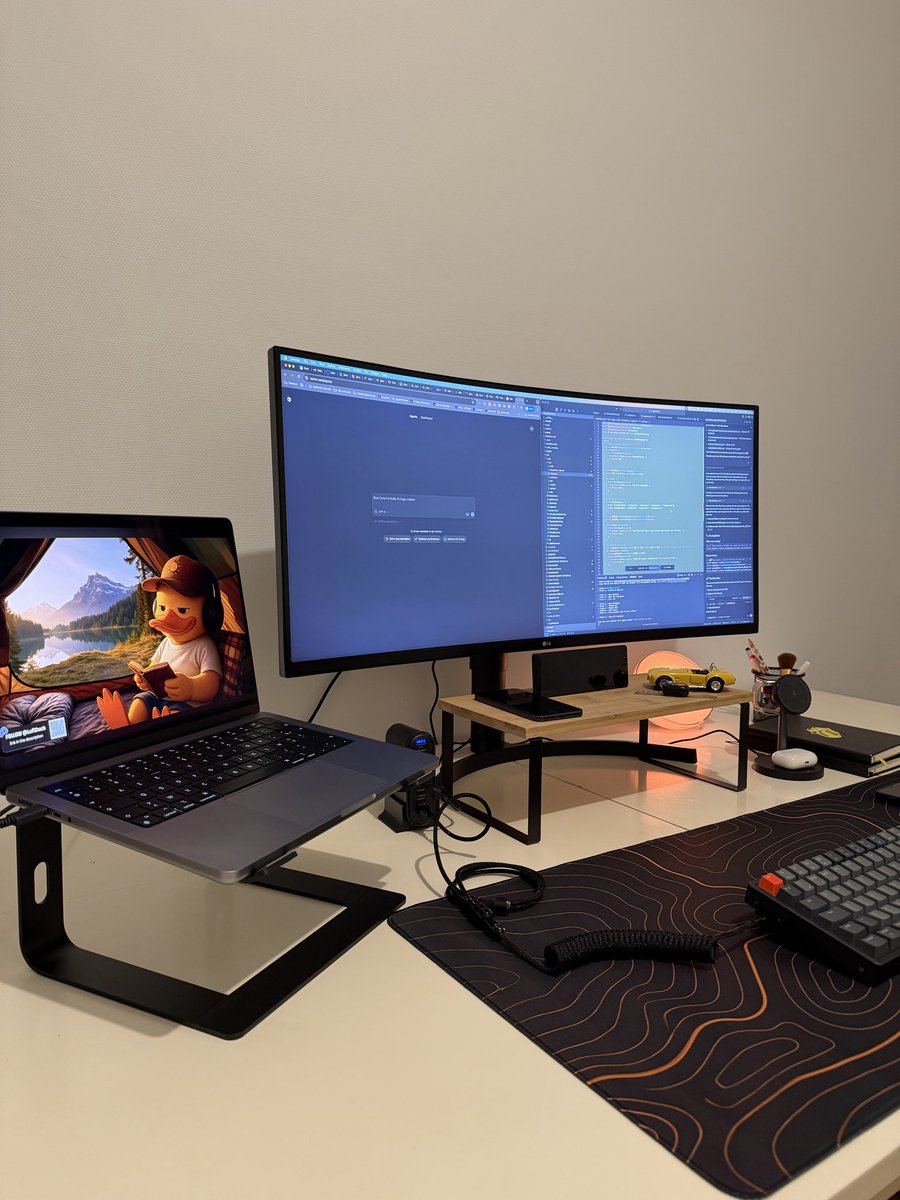 Did some changes to my desk setup! Still waiting for a desk shelf to arrive.
Any thoughts???