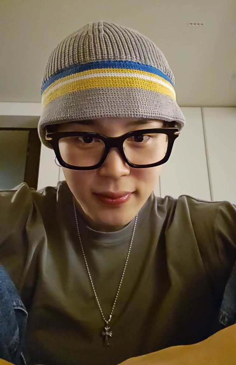 dandoare's tweet image. fico incrédula que uma criatura deste tamanho já tem trinta anos 💔