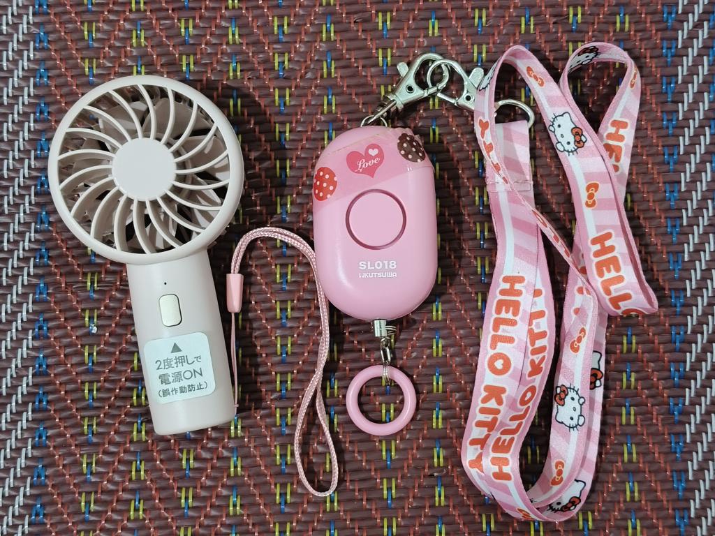 MeowNarak's tweet photo. #ของใช้ส่วนตัว
#SecurityBuzzer
#HandyFan https://t.co/7rK2FqMps3
