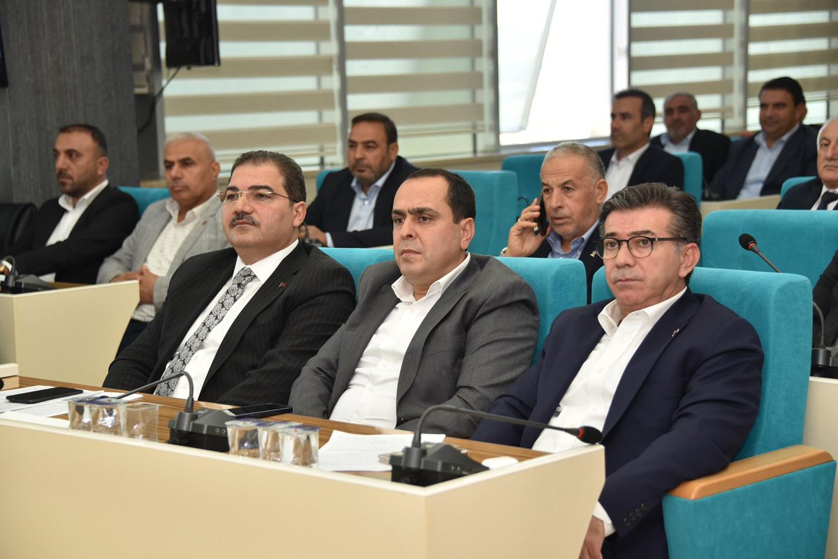 Büyükşehir Belediyemizin Ekim Ayı Olağan Meclis Toplantısına katılım sağladık.

Alınan kararların Şanlıurfa’mızın gelişimine ve Şehrimize hayırlı katkılar sunmasını temenni ediyorum.