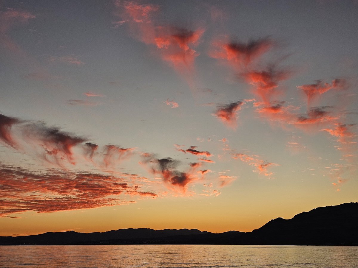 Another sunset from Rhodes this evening,enjoying the sun while i can🌞