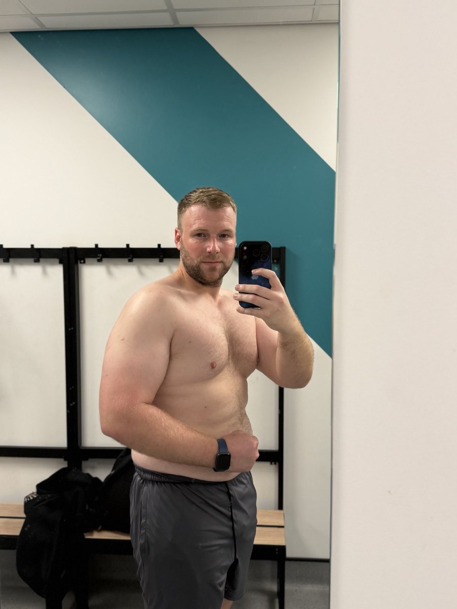 Williams_Dan10's tweet image. Feels so rewarding looking at old photos compared to now! #ProgressNotPerfection #weightloss