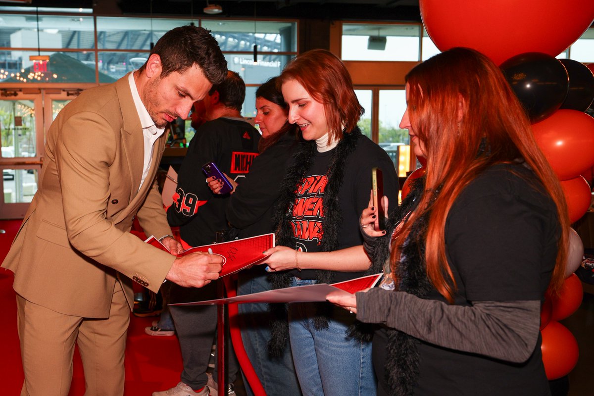 NHLFlyers's tweet image. Rolled out the red carpet for the boys. (Literally!)

#FLAvsPHI | #LetsGoFlyers