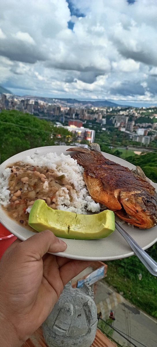 BrandonJuventud's tweet photo. "En mi barrio le llaman a esto, felicidad"
🔴 Made in Venezuela 🇻🇪 https://t.co/5vfYdCSLDf