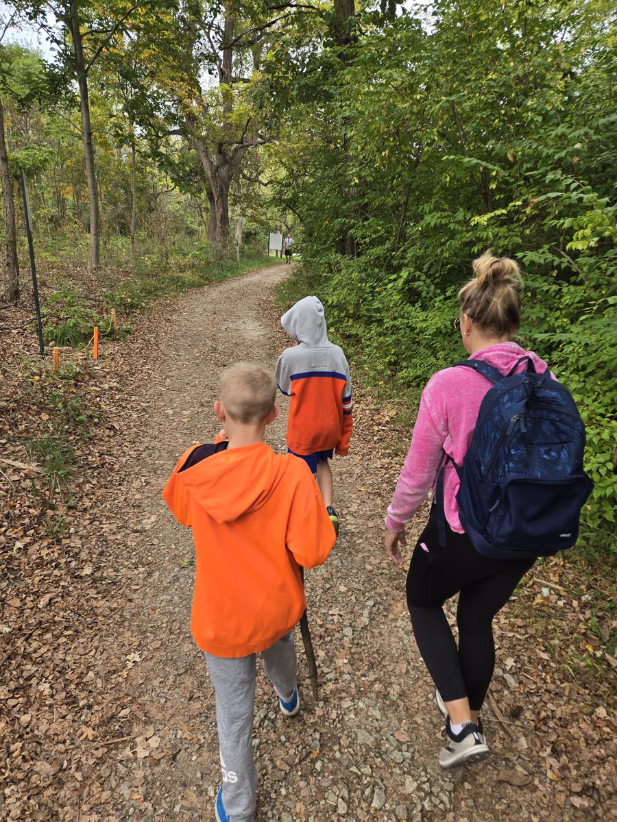 BillyBackup's tweet image. 4 miles at Swallow Cliff, then proceeded to eat their way through the Southwest Burbs
🥾🌳🌭🍨