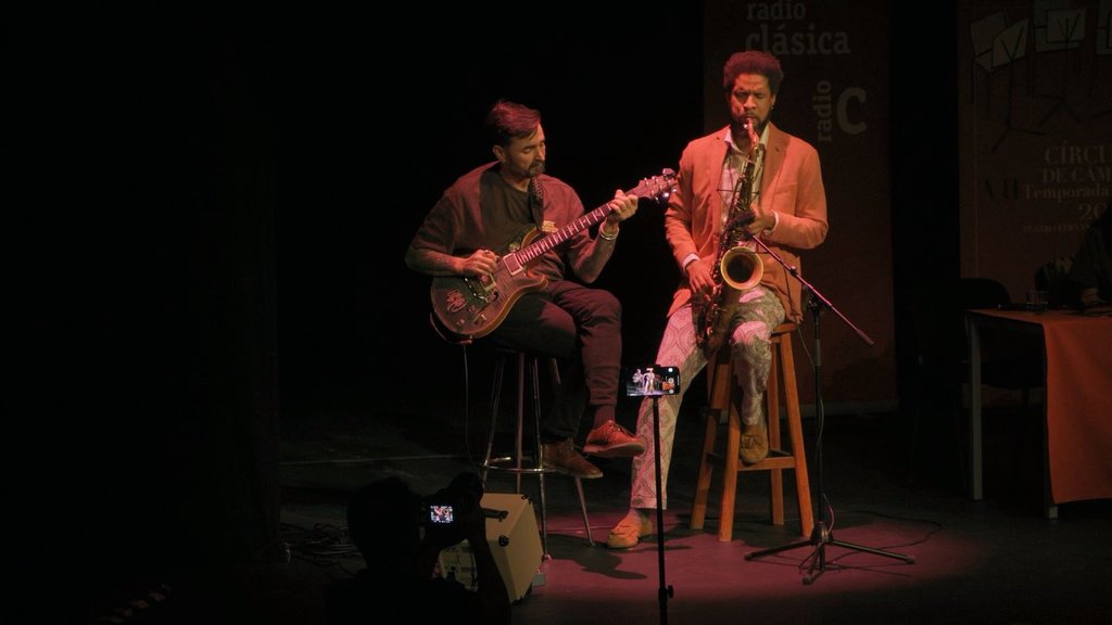 cbamadrid's tweet photo. 🎶✨ ¡@radioclasica desde el Círculo!

El programa Sinfonía de la Mañana, presentado por @martinllade y Clara Corrales, ha grabado en directo un programa muy especial sobre #CírculoDeCámara.

También hemos disfrutado de una actuación sorpresa de Ariel Brínguez y Javier Sánchez 🎺 https://t.co/tJdjuLhr5J