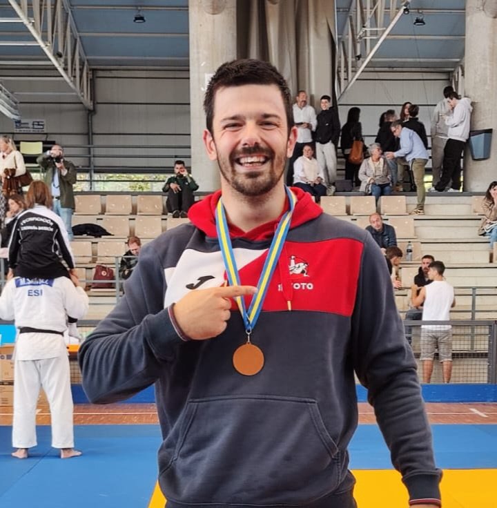 CLUB_KYOTO's tweet photo. Mario Álvarez BRONCE en el Campeonato Autonómico de Asturias. 
Felicidades Mario https://t.co/bhwwX1IXL7
