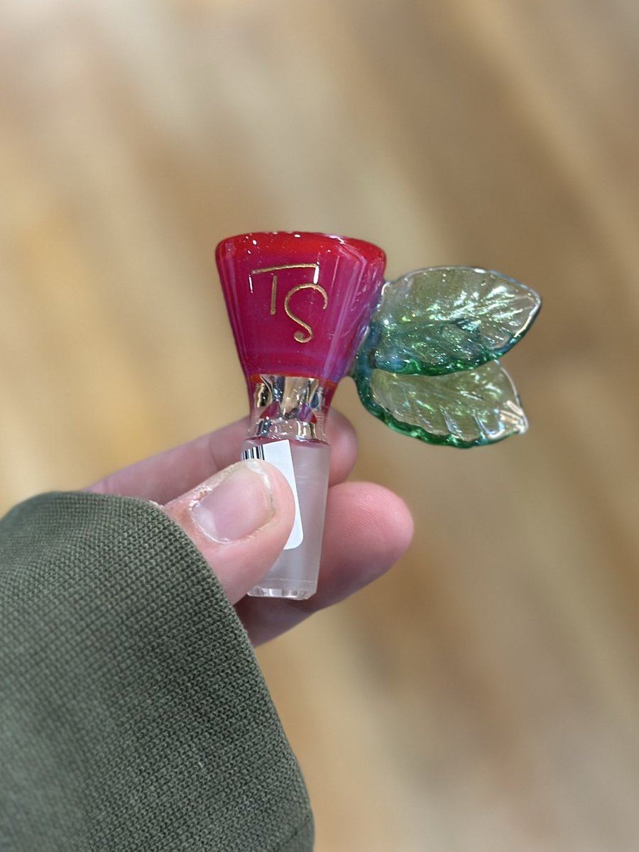 riptidemaine's tweet photo. Life of a stoner girl ✨❤️‍🔥 Shop here ➡️ https://t.co/fsSz4RJbaO  #TaylorSwift #slide #stoner #showgirl #flower #americanmade #SmallBusiness https://t.co/Lyd8wUpfvX