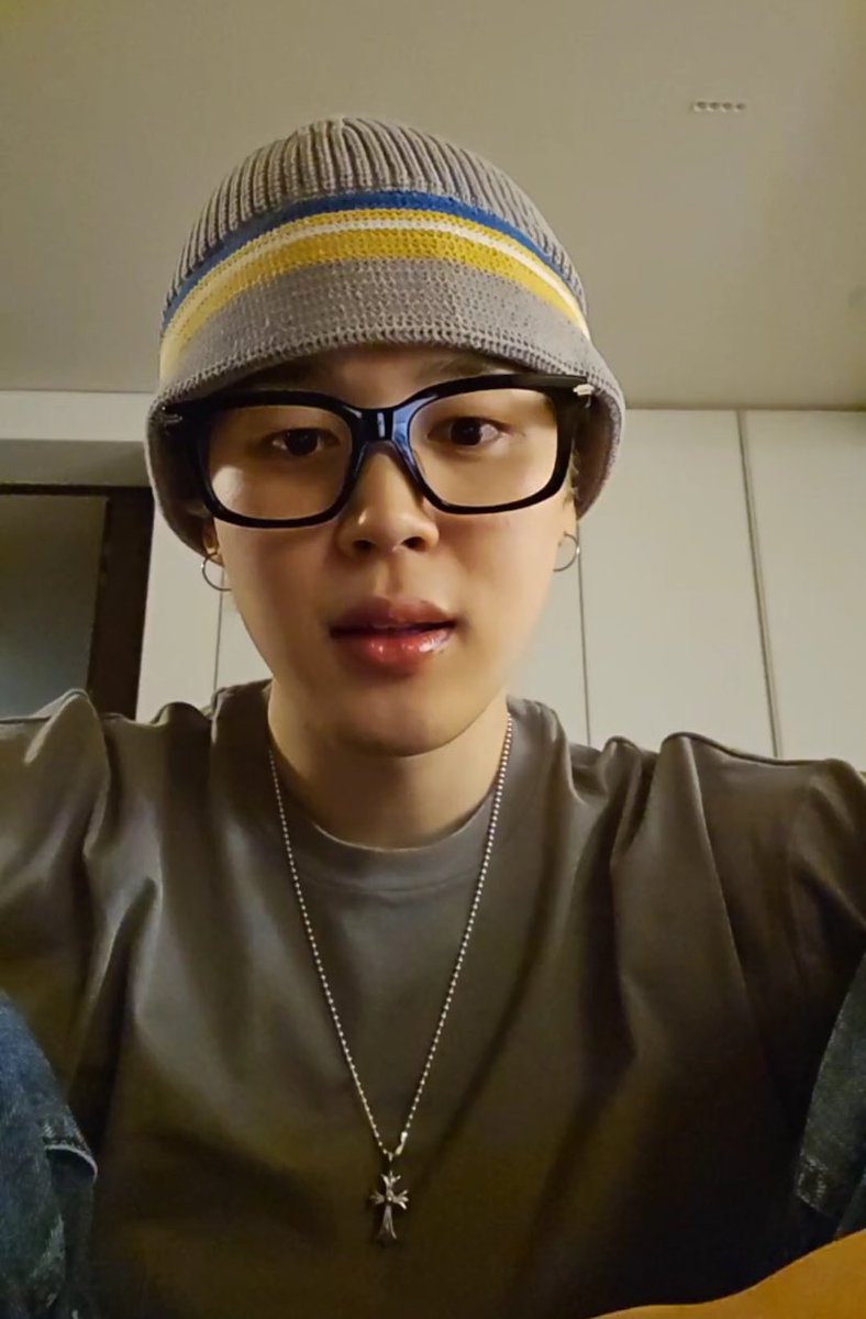 ¡¡¡Feliz cumpleaños Jimin!!! 🥳💜🐥

<a href="/BTS_twt/">방탄소년단</a> #BTS #BTSARMY #Jimin #HappyJiminDay #HappyBirthdayJimin